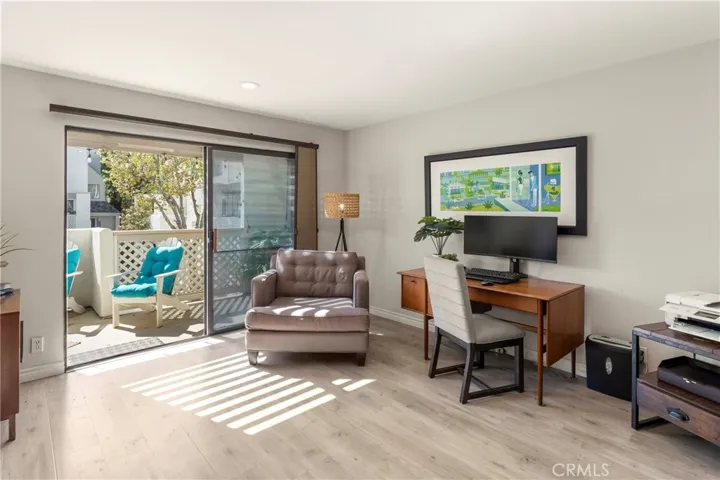 152 N Singingwood, Orange, California 92869