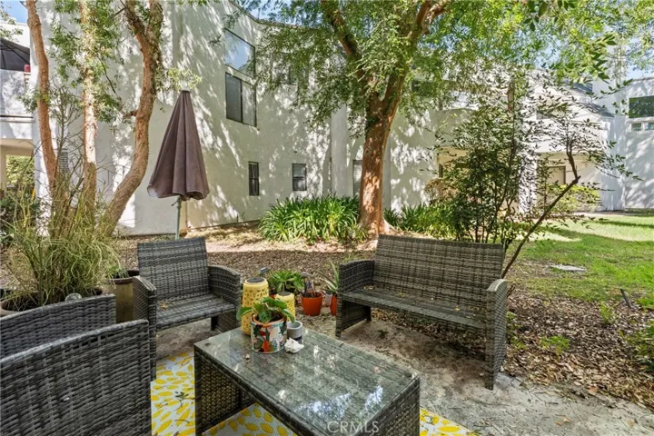 152 N Singingwood, Orange, California 92869