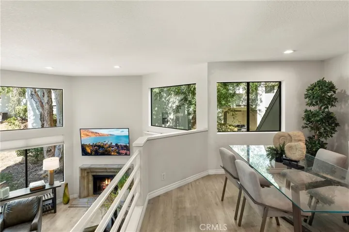 152 N Singingwood, Orange, California 92869