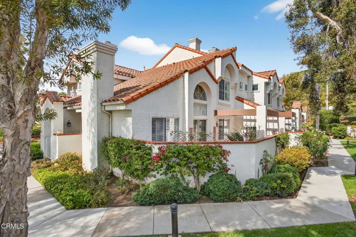 1-web-or-mls-Upmarket Media-263Cam004