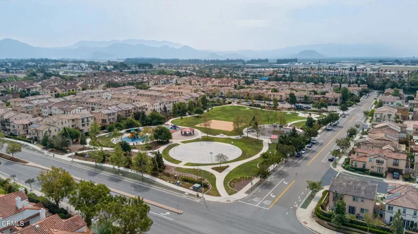 49-web-or-mls-Upmarket Media-263Cam-aer0