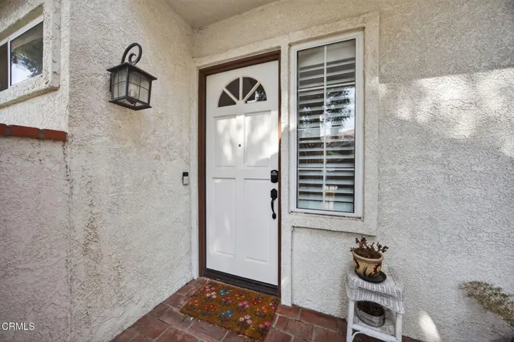 5-web-or-mls-Upmarket Media-263Cam013