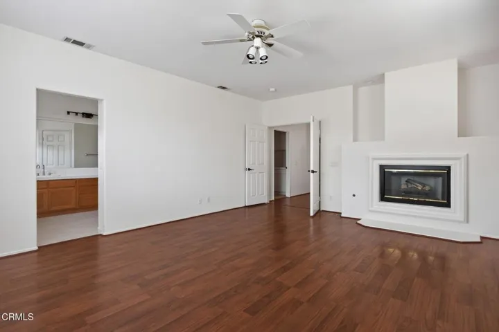 33-web-or-mls-Upmarket Media-263Cam091