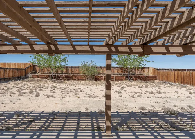 5154 SPLIT ROCK AVE 29 PALMS 11