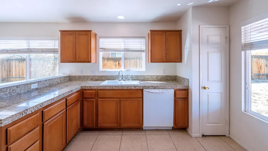 5154 SPLIT ROCK AVE 29 PALMS 20