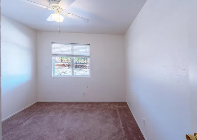 5154 SPLIT ROCK AVE 29 PALMS 22