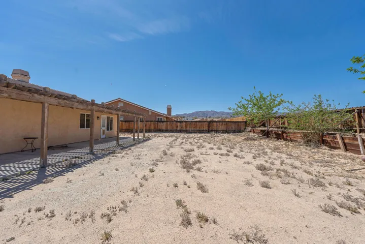 5154 SPLIT ROCK AVE 29 PALMS 12
