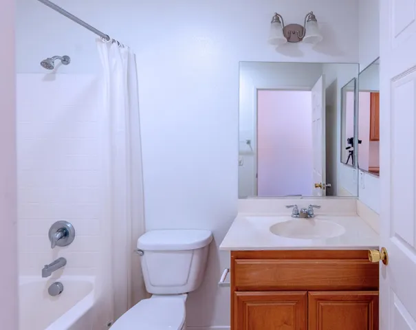 5154 SPLIT ROCK AVE 29 PALMS 24