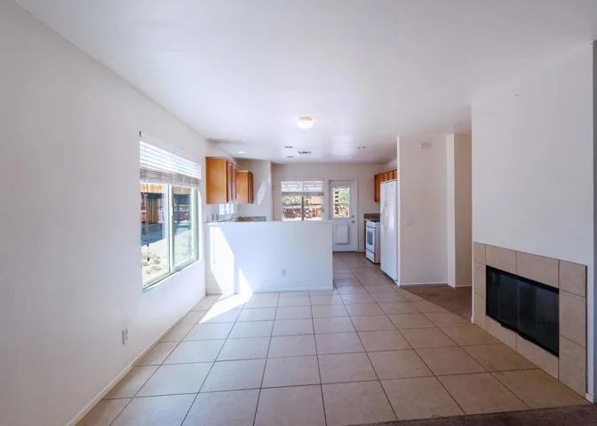 5154 SPLIT ROCK AVE 29 PALMS 17