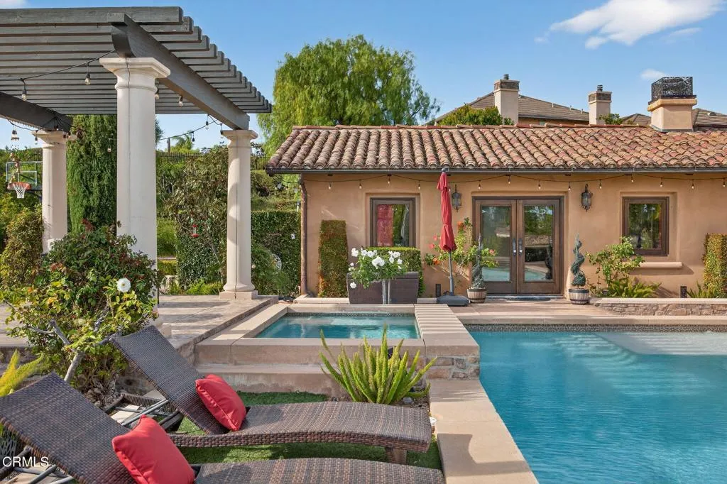 114-web-or-mls-Upmarketmedia_4689Nor-299