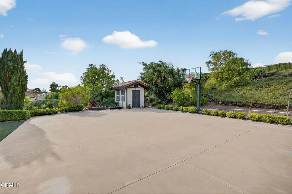 130-web-or-mls-Upmarketmedia_4689Nor-353