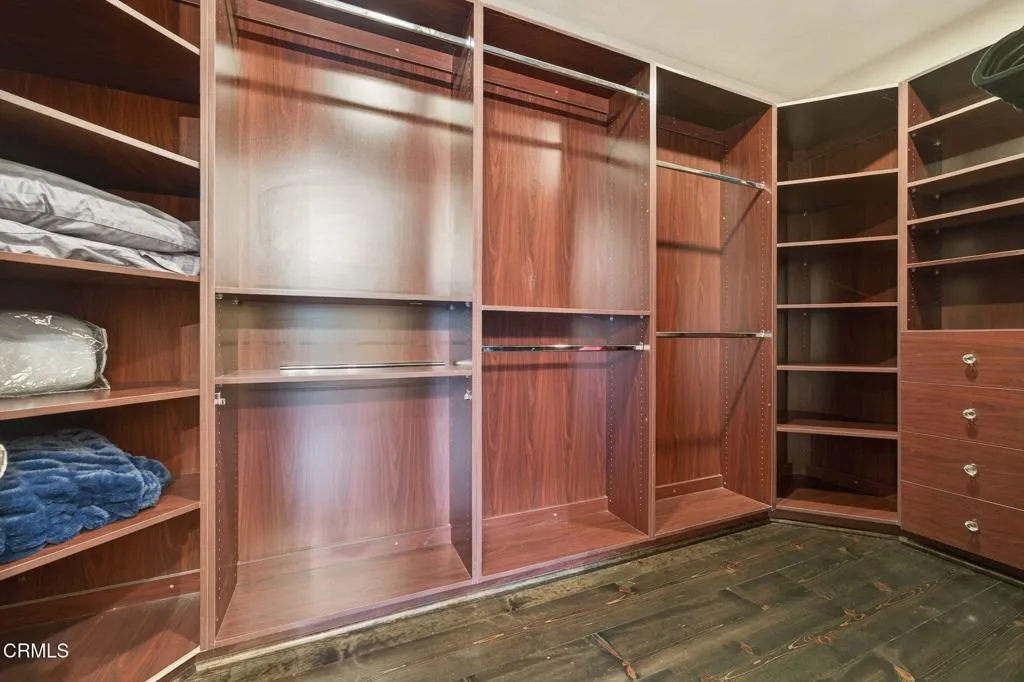 90-web-or-mls-Upmarketmedia_4689Nor-223