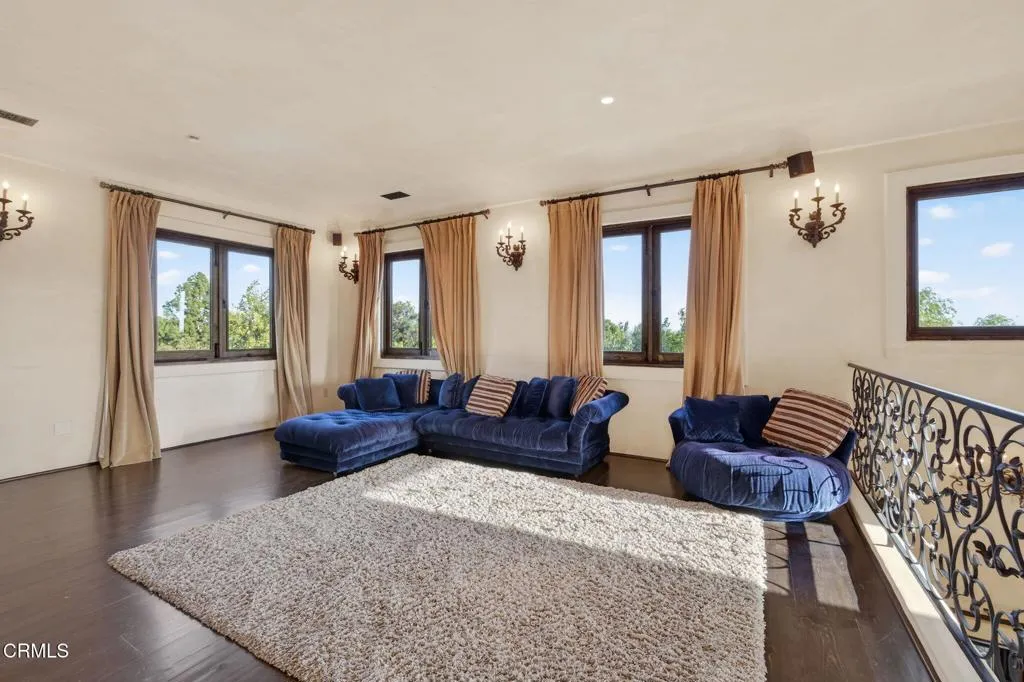 64-web-or-mls-Upmarketmedia_4689Nor-142