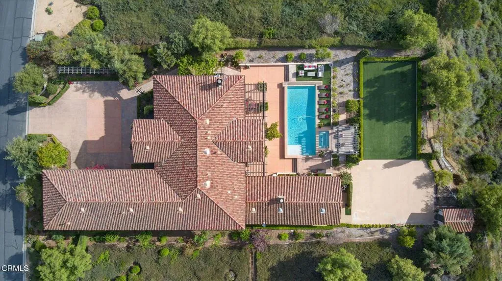 137-web-or-mls-Upmarketmedia_4689Nor-aer