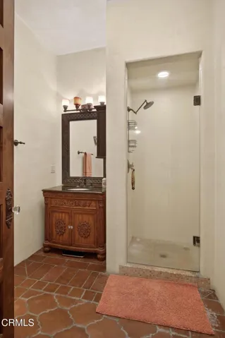 86-web-or-mls-Upmarketmedia_4689Nor-211