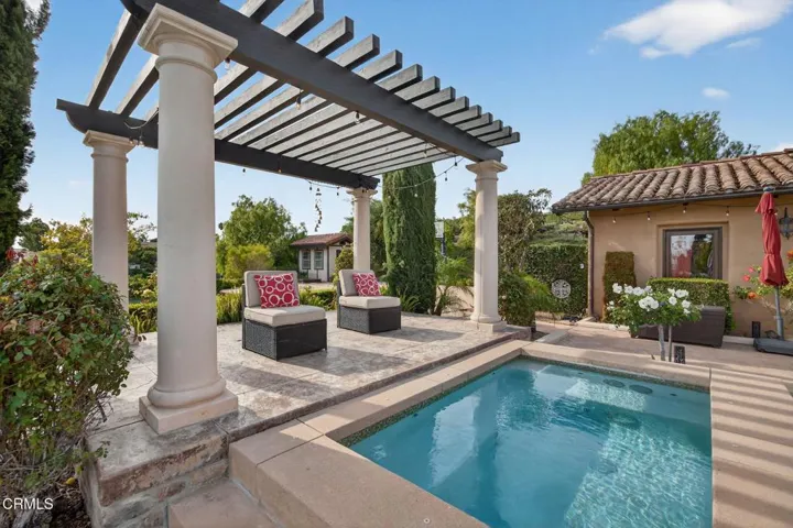 115-web-or-mls-Upmarketmedia_4689Nor-303