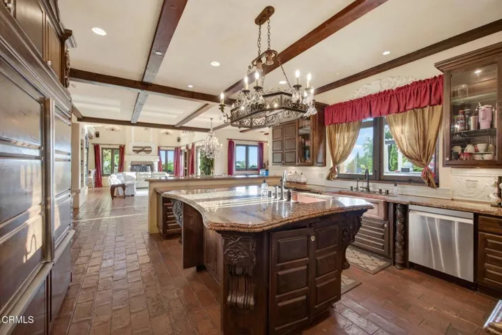 41-web-or-mls-Upmarketmedia_4689Nor-071