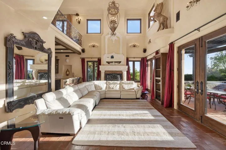 31-web-or-mls-Upmarketmedia_4689Nor-040