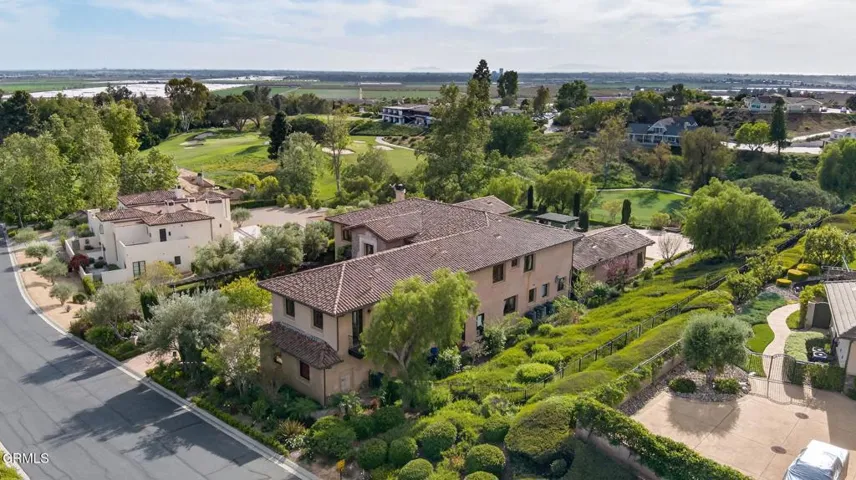 136-web-or-mls-Upmarketmedia_4689Nor-aer