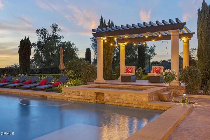 15-web-or-mls-Upmarketmedia_4689Nor-twi-