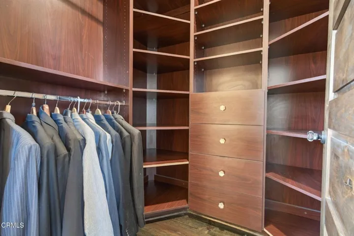 63-web-or-mls-Upmarketmedia_4689Nor-139
