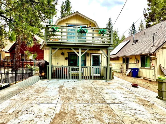 924 W Aeroplane, Big Bear City, California 92314