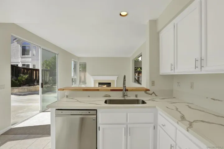 14054 Via Corsini, San Diego, California 92128