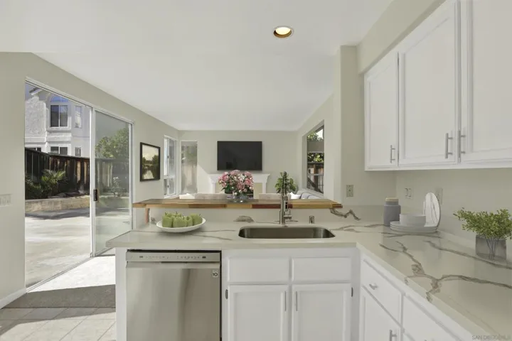 14054 Via Corsini, San Diego, California 92128