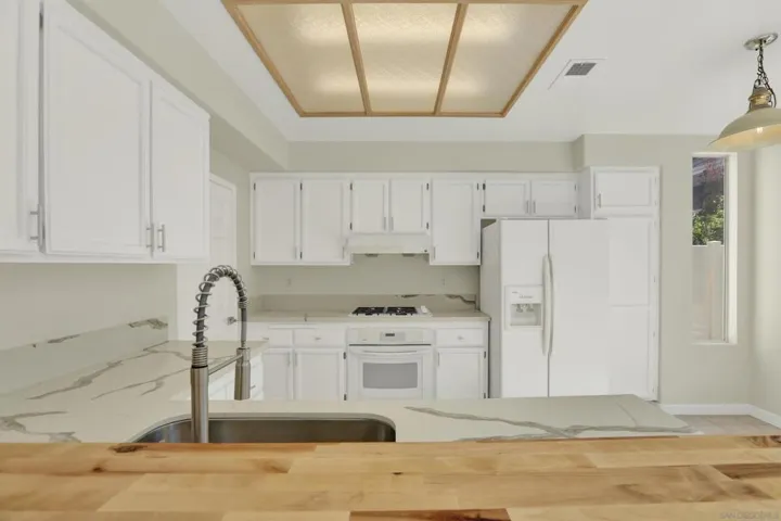 14054 Via Corsini, San Diego, California 92128