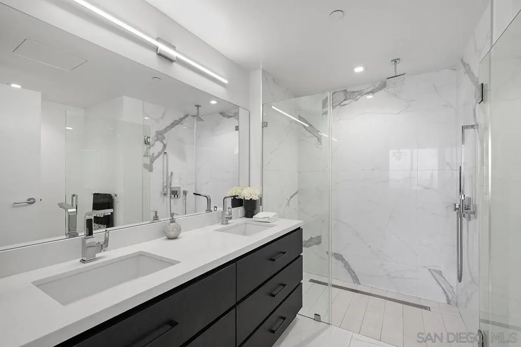 Primary Bath/Spa