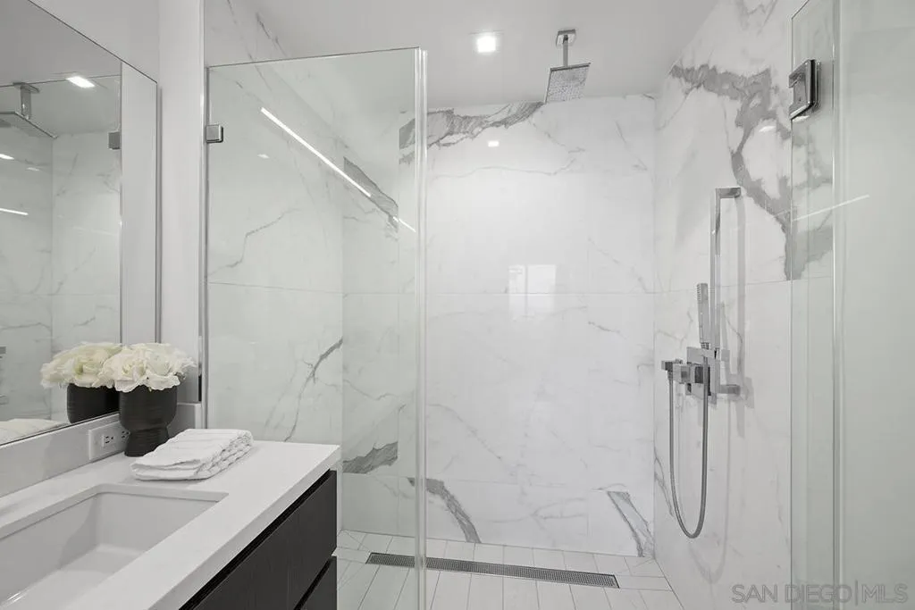 Primary Bath/Spa