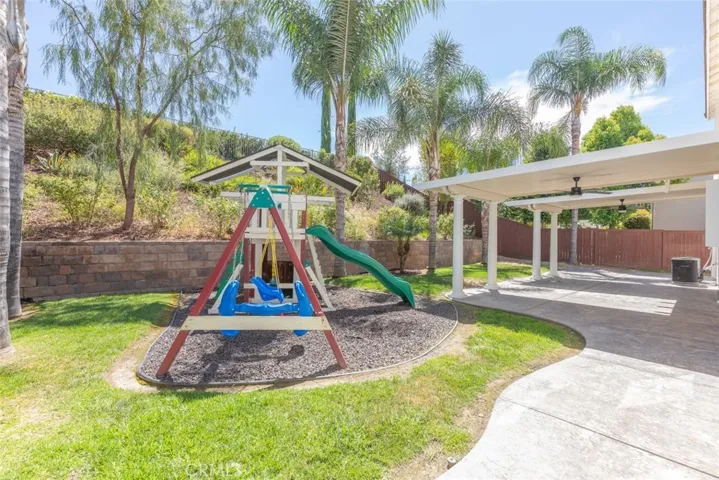 Large rear yard. Pool size lot.