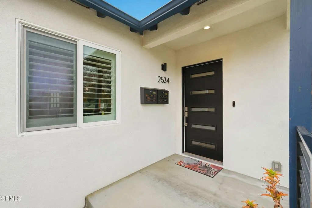 5_2534_El_Sol_Ave_Altadena_CA_91001_USA_