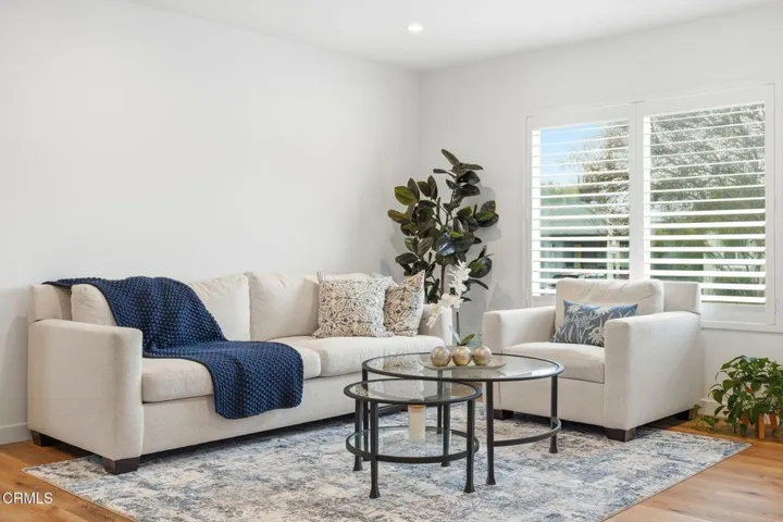 8_2534_El_Sol_Ave_Altadena_CA_91001_USA_