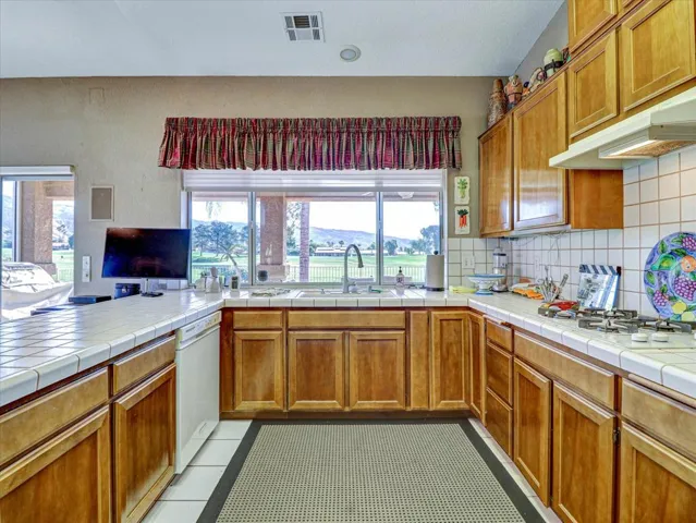22-9840 Warwick Drive Desert Hot Springs