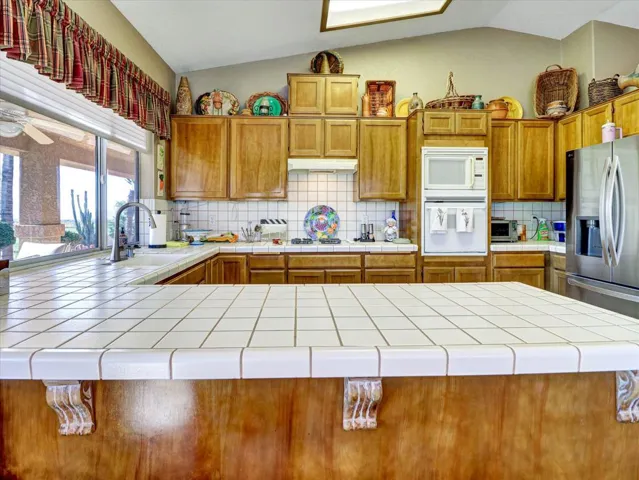 20-9840 Warwick Drive Desert Hot Springs