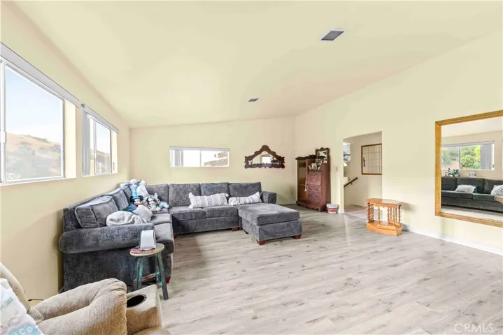 Spacious, Ideal for indoor entertaining