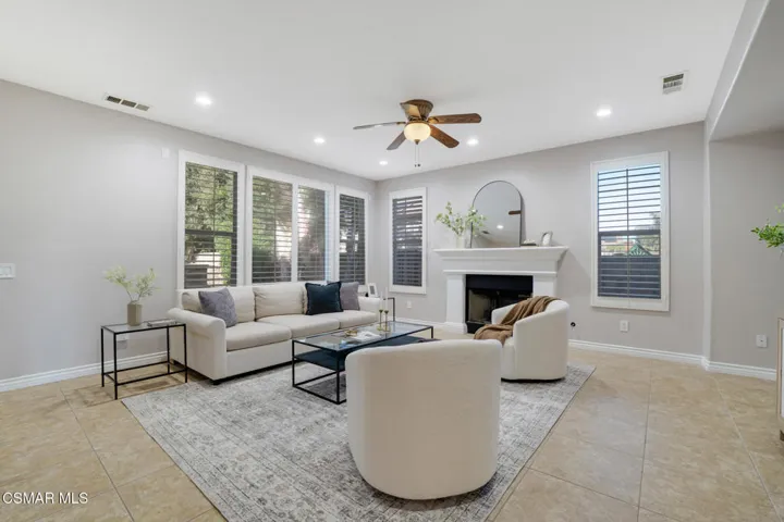 1910 Max Ct  -  HsHProd-31