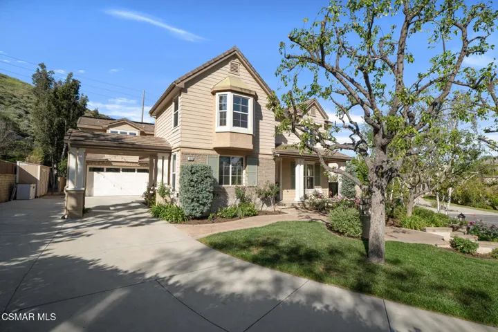 1910 Max Ct  -  HsHProd-14