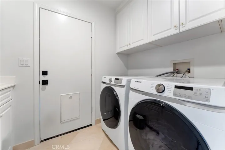 Laundry downstairs