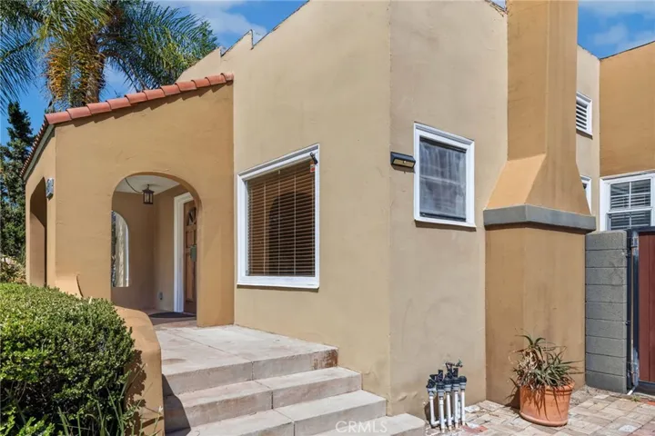 231 Lincoln Avenue, Pomona, California 91767