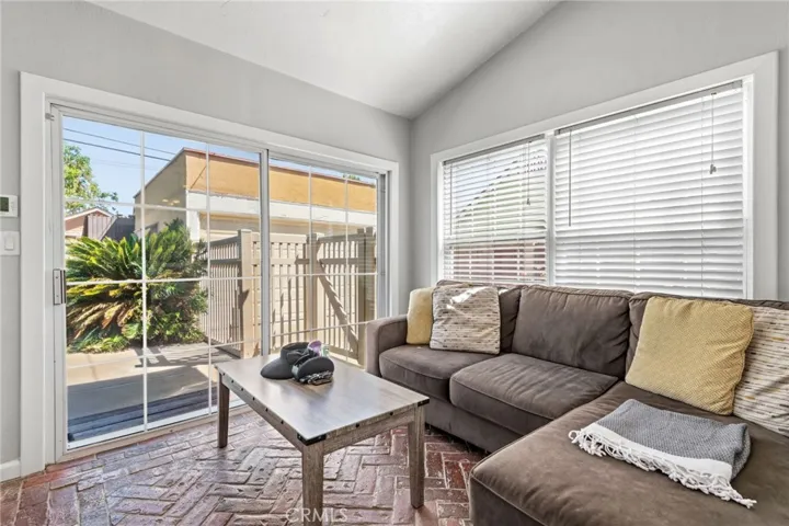 231 Lincoln Avenue, Pomona, California 91767