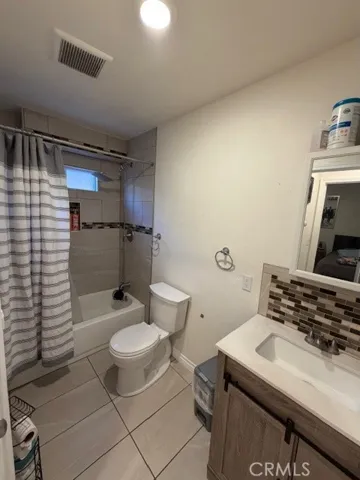 downstairs unit bathroom