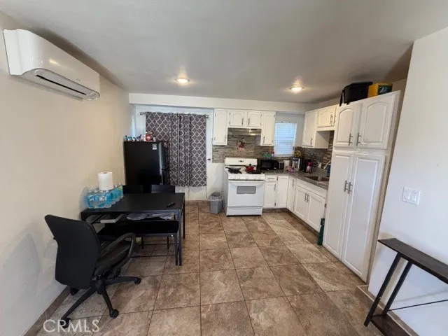 downstairs unit kitchen/dining area