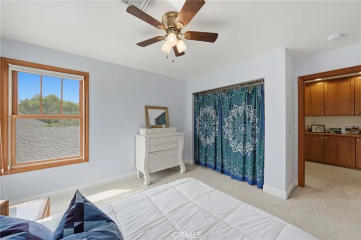 Upstairs bedroom 2