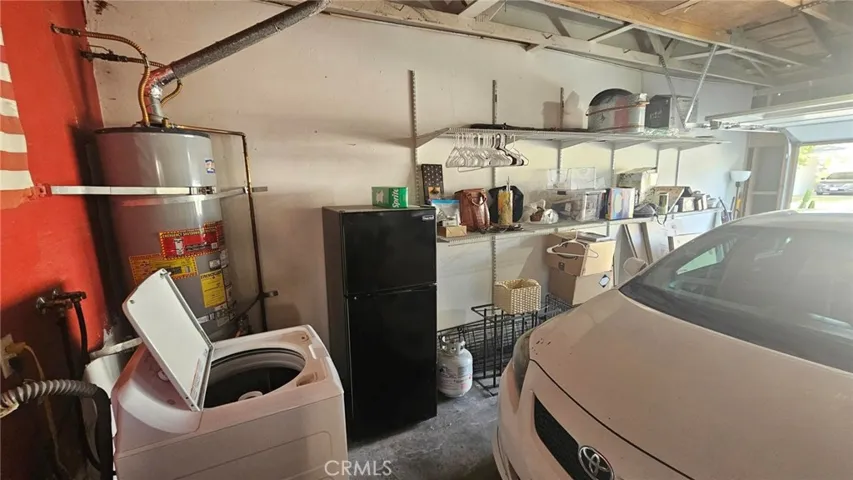 Garage & Laundry Hookups