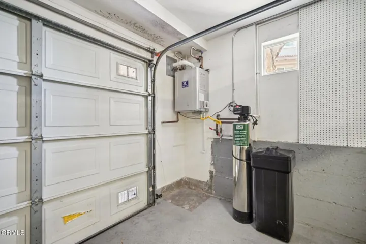 39-web-or-mls-Bayside Cir-S0904-039
