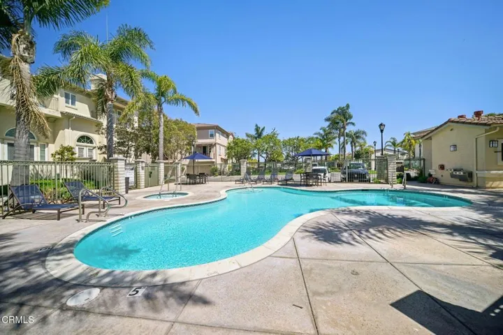 49-web-or-mls-Bayside Cir-0904-903