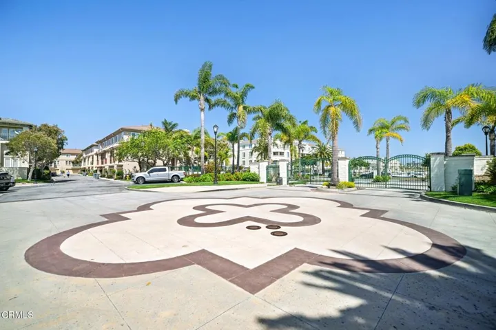 53-web-or-mls-Bayside Cir-0904-907