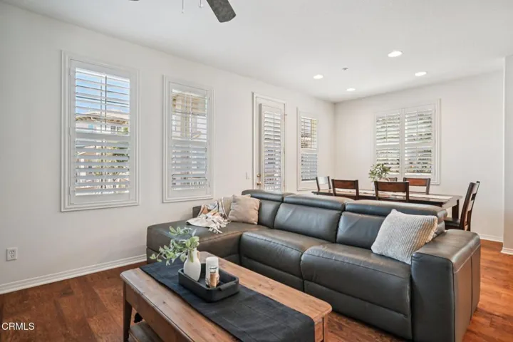 12-web-or-mls-Bayside Cir-S0904-012